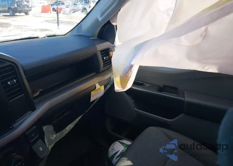 2025 Ford F-150 Xl из США, поврежденный, VIN 1FTEW1KP7SKE44410